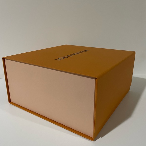 Empty Louis Vuitton Orange Magnetic Box - Picture 4 of 4
